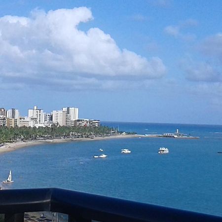 Na Beira Mar De Pajucara - Edificio Neo 2 - Apartamento Com 02 Quartos - Tem Varanda- Vista Lateral Do Mar - Avenida Doutor Antonio Gouveia 1081- Consumo Eletrico E Pago No Ckeck-Out 1Kwh E 1,35 Reias Maceio  Bagian luar foto