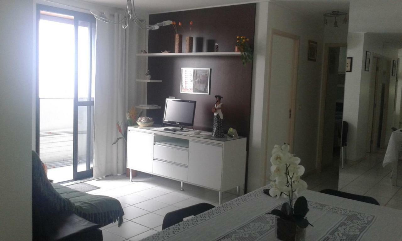 Na Beira Mar De Pajucara - Edificio Neo 2 - Apartamento Com 02 Quartos - Tem Varanda- Vista Lateral Do Mar - Avenida Doutor Antonio Gouveia 1081- Consumo Eletrico E Pago No Ckeck-Out 1Kwh E 1,35 Reias Maceio  Bagian luar foto